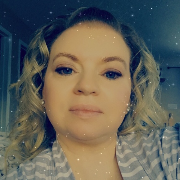 Meet your Posher, Krista - Picture 1 of 1